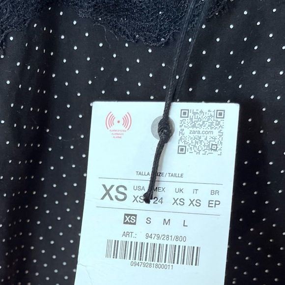 NWT ZARA POLKA DOT ASYMMETRICAL TOP 2025 COLLECTION  SIZE XS 
🚨firm price - Picture 2 of 15